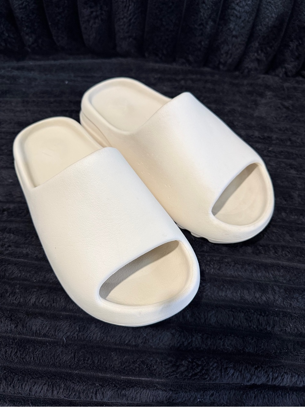 Women’s Cream Slide Sandals - Minimal Open-Toe Comfort